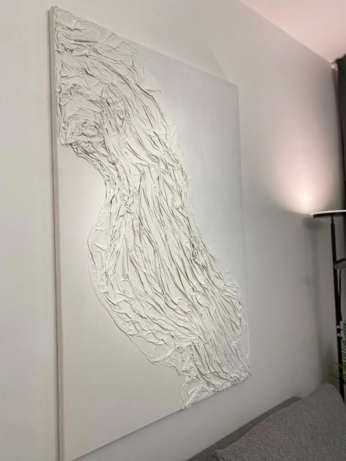 Brand New Design Studio Emerald - Old Town A/C Bratislava Esterno foto